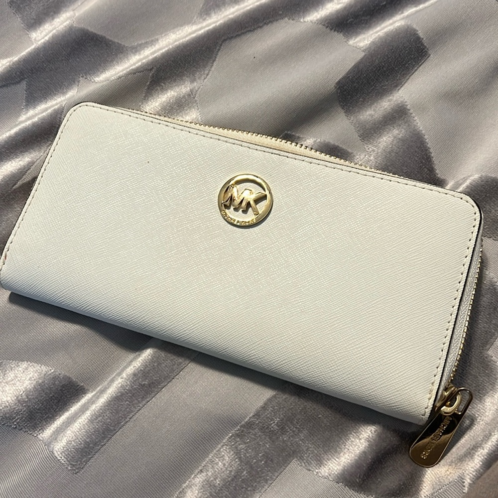 Michael Kors wallet